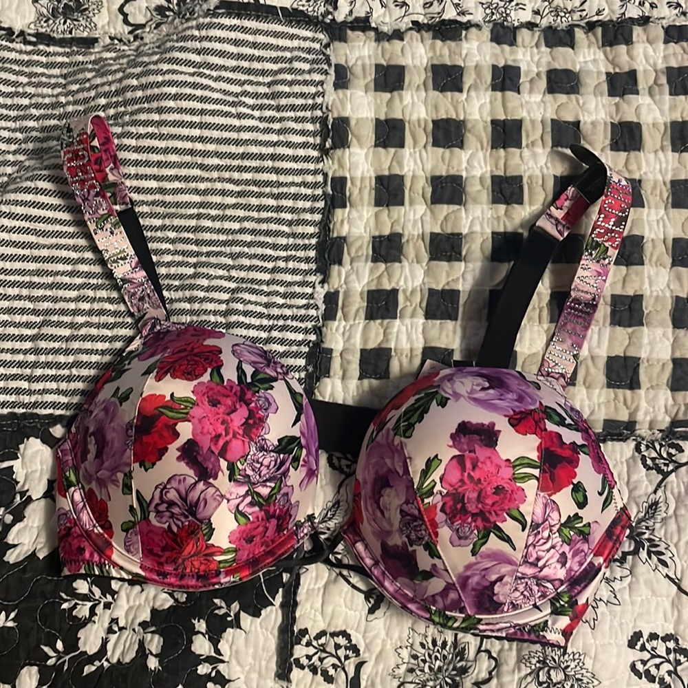Victoria’s Secret bra